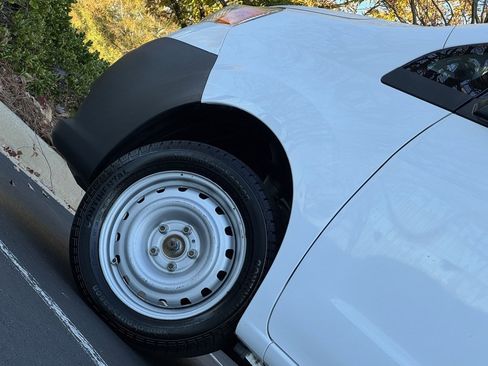 Used 2016 Nissan NV200 S w/ Back Door Glass Package image 9