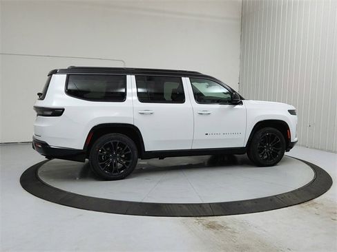 New 2026 Jeep Grand Wagoneer Summit image 7