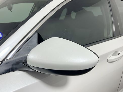 Used 2020 Honda Accord EX image 11