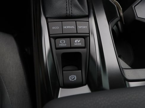 New 2026 Toyota Camry LE FWD image 17