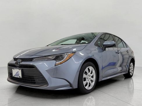 Used 2024 Toyota Corolla LE image 12