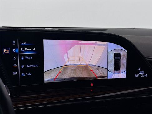 Used 2024 Cadillac Escalade ESV Premium Luxury image 9