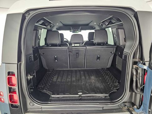 Used 2023 Land Rover Defender 110 SE AWD/4WD image 14