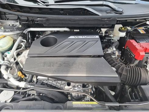 Used 2025 Nissan Rogue Platinum FWD image 30