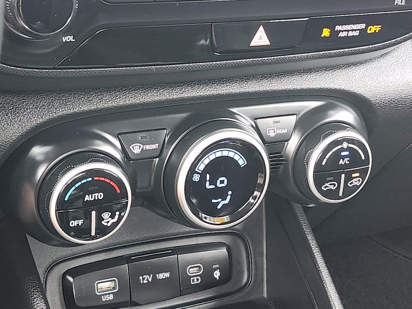 Certified 2026 Hyundai Venue SEL FWD image 23