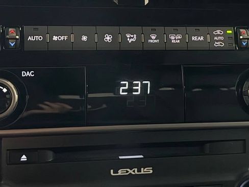Used 2023 Lexus GX 460 Premium w/ Premium Package AWD/4WD image 21
