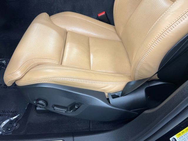 Used 2023 Volvo XC60 B5 Ultimate w/ Climate Package AWD/4WD image 14