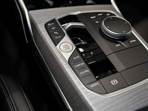 New 2026 BMW 330i xDrive Sedan w/ Premium Package image 24