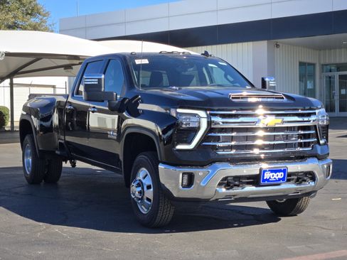 New 2026 Chevrolet Silverado 3500 LTZ w/ LTZ Texas Edition image 2