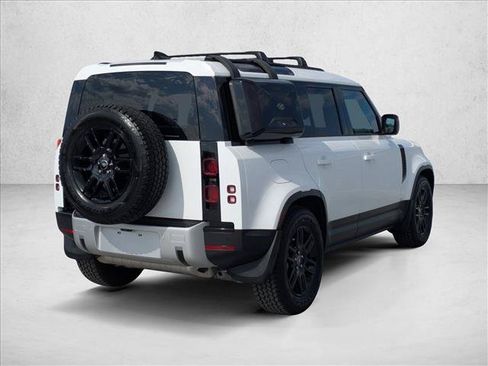 Used 2025 Land Rover Defender 110 S AWD/4WD image 5
