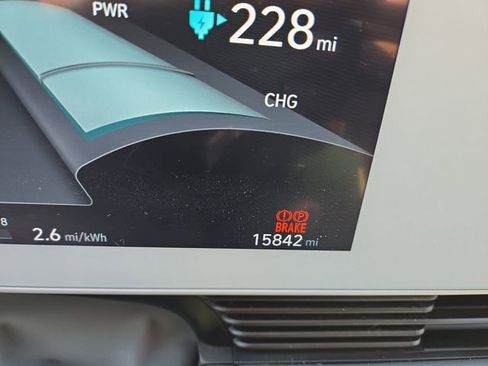 Used 2023 Hyundai Ioniq 5 SEL image 4