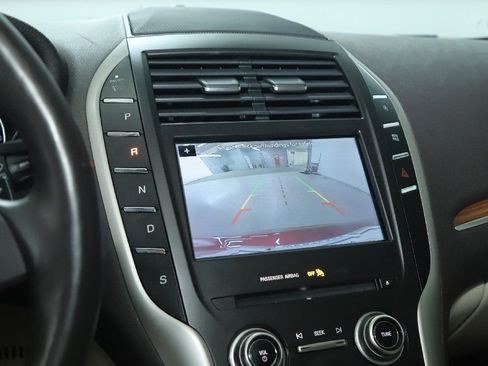 Used 2019 Lincoln MKC Select w/ Select Plus Package FWD image 29