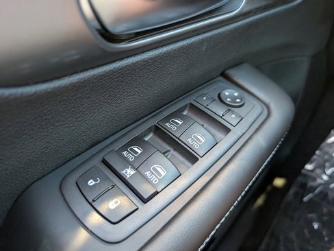 New 2026 Chrysler Pacifica Select image 34