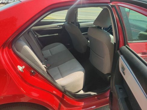 Used 2015 Toyota Corolla LE FWD image 14