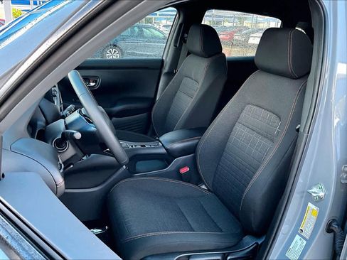 Used 2024 Honda HR-V Sport image 8