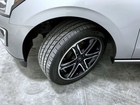 Used 2021 Ford Expedition Limited image 26