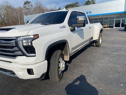 Used 2024 Chevrolet Silverado 3500 High Country w/ Technology Package