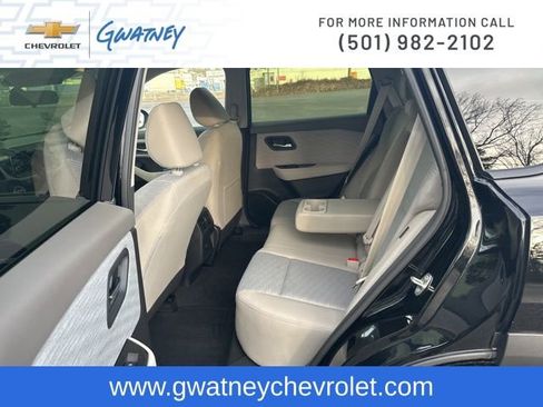 Used 2023 Nissan Rogue SV image 23