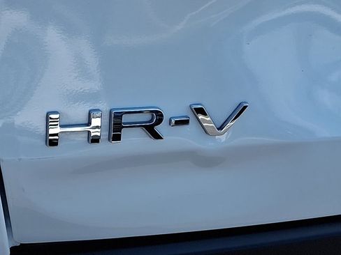 Certified 2023 Honda HR-V LX image 31