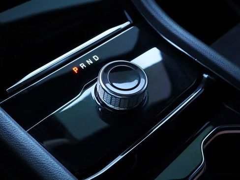 Used 2022 Jeep Grand Cherokee L Laredo image 18