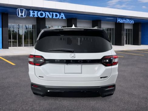 New 2026 Honda Pilot Sport image 4