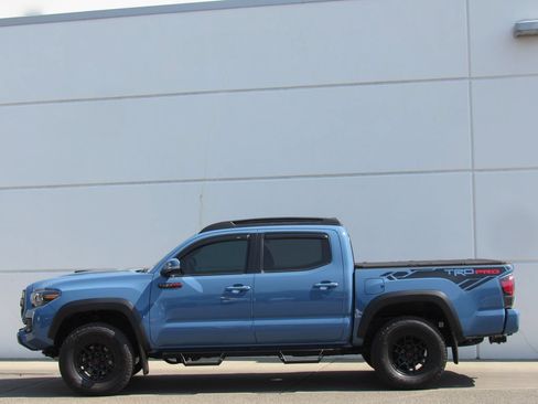 Certified 2018 Toyota Tacoma TRD Pro AWD/4WD image 4