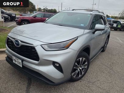 Used 2021 Toyota Highlander XLE