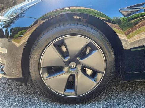 Used 2023 Tesla Model 3 Standard Range RWD image 17