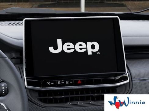 New 2026 Jeep Compass Latitude image 22