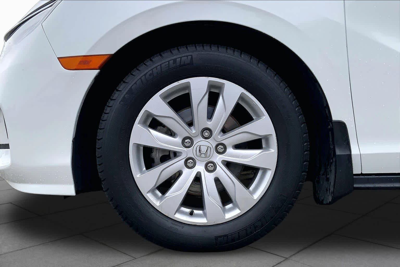Used 2021 Honda Odyssey LX image 11