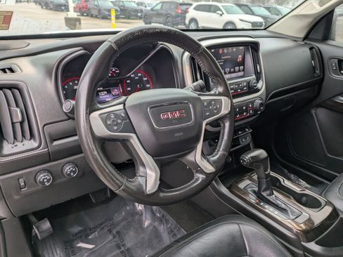 Used 2016 GMC Canyon SLT w/ Driver Alert Package image 10