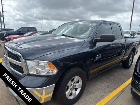 Used 2020 RAM 1500 Tradesman w/ Chrome Appearance Group image 3