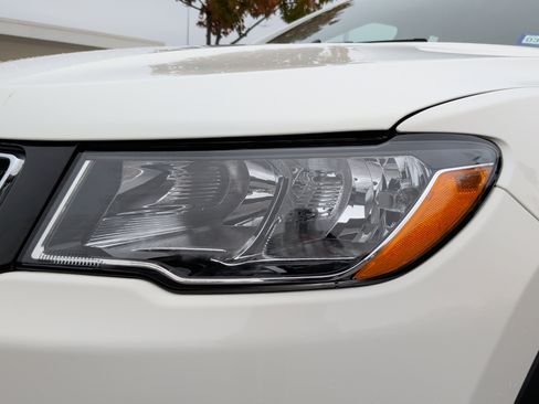 Used 2018 Jeep Compass Sport w/ Tech Group image 3