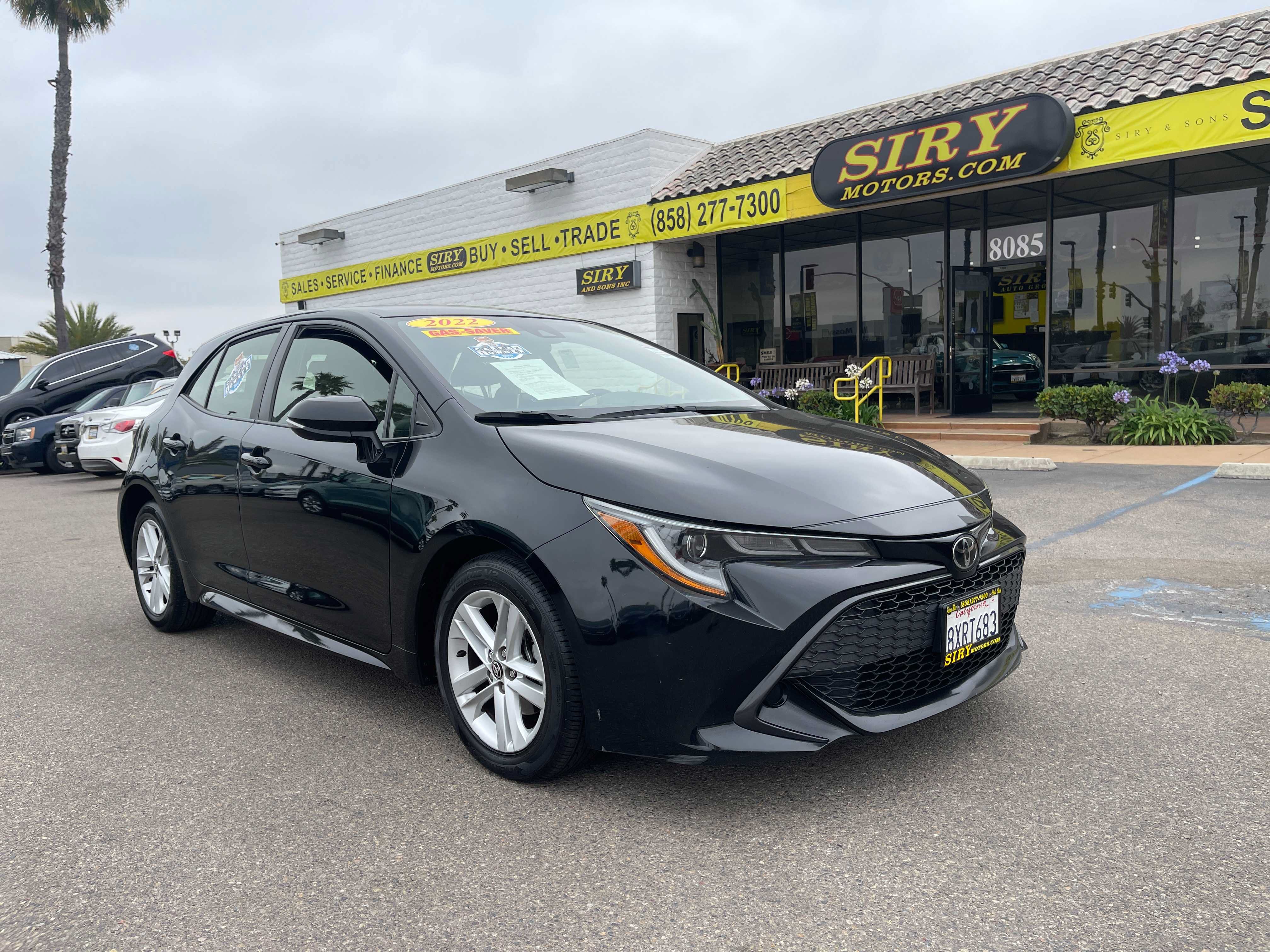 Used 2022 Toyota Corolla SE w/ SE Preferred Package FWD image 1