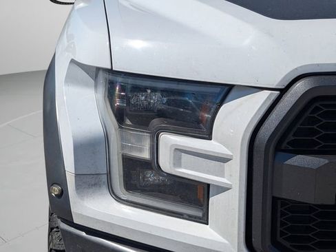 Used 2018 Ford F150 Raptor w/ Equipment Group 802A Luxury AWD/4WD image 32