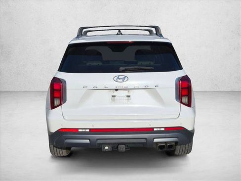 Used 2024 Hyundai Palisade Limited FWD image 6
