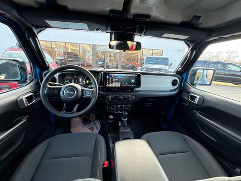 Used 2024 Jeep Wrangler Sport S w/ Technology Group image 12