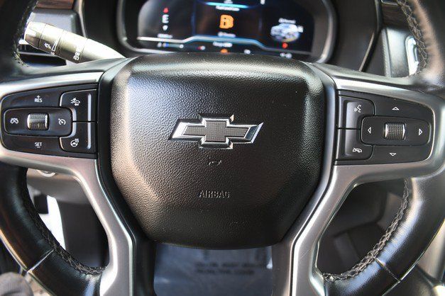 Used 2023 Chevrolet Tahoe Z71 w/ Luxury Package AWD/4WD image 31