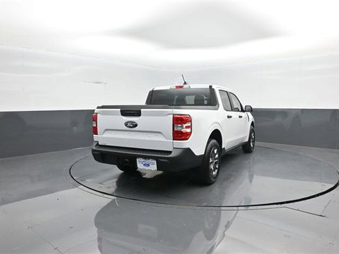 New 2025 Ford Maverick XLT image 7