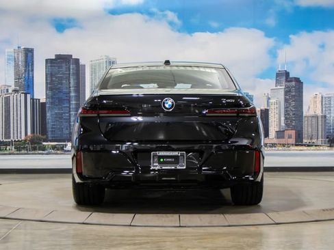 Used 2026 BMW 740i xDrive AWD/4WD image 11