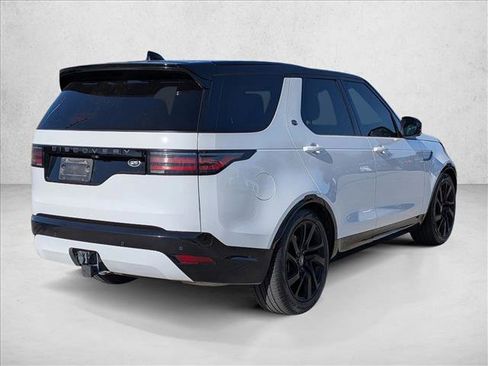 Used 2023 Land Rover Discovery S R-Dynamic image 5