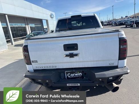 Used 2018 Chevrolet Silverado 3500 LTZ image 7