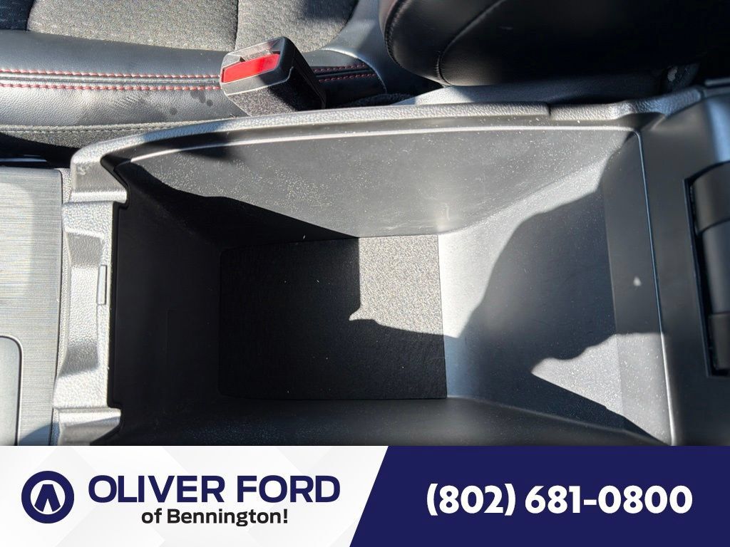 Used 2025 Ford Escape ST-Line AWD/4WD image 31