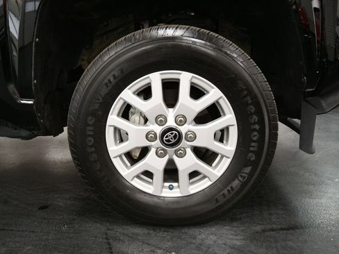 Used 2024 Toyota Tacoma SR5 image 9