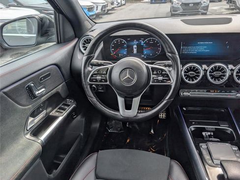 Used 2023 Mercedes-Benz GLA 250 4MATIC w/ AMG Line Exterior image 17