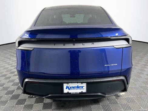 Used 2026 Tesla Model Y Long Range image 5