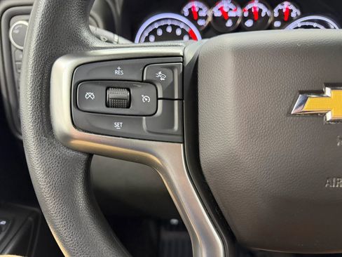 Used 2021 Chevrolet Silverado 2500 Custom w/ Custom Value Package image 27