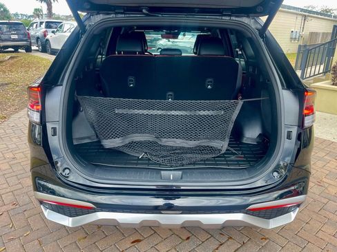 Used 2025 Kia Sportage SX image 5