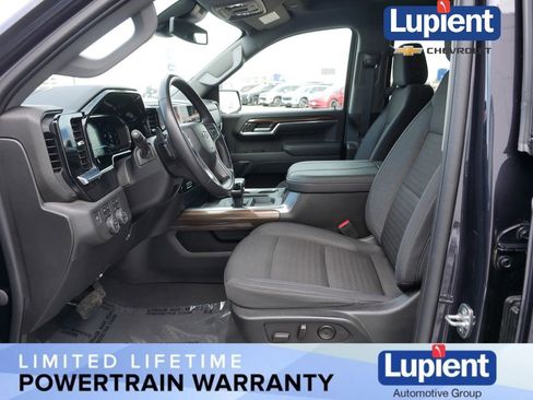 Used 2023 Chevrolet Silverado 1500 RST w/ Convenience Package II image 15