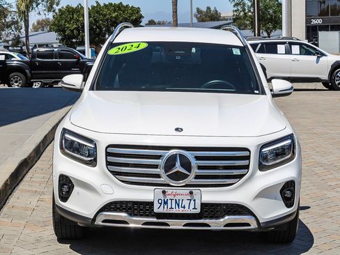 Used 2024 Mercedes-Benz GLB 250 image 2